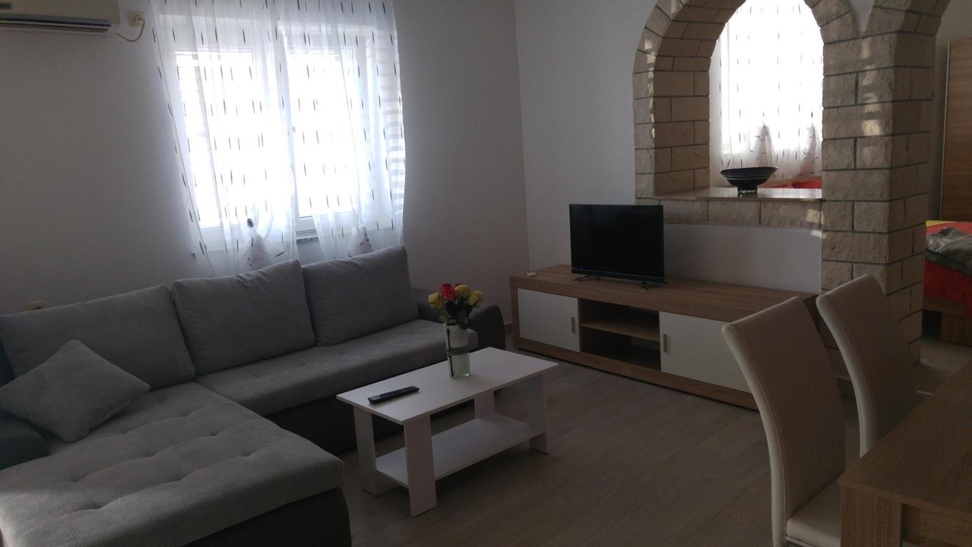 Apartments And Room Suza 塞尼 外观 照片
