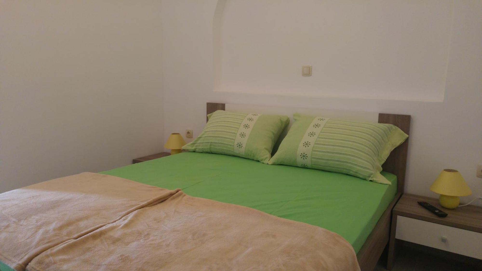 Apartments And Room Suza 塞尼 外观 照片